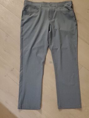 PGA Tour- Heathered Light Grey Clean Front Golf Pants 34 W 32 L
